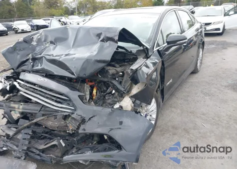 2015 Ford Fusion Hybrid Se z USA, uszkodzony, nr VIN 3FA6P0LU2FR190547